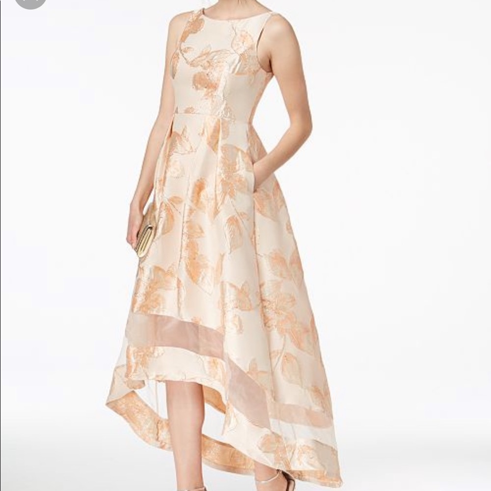 Brand new Adrianna Papelle dress